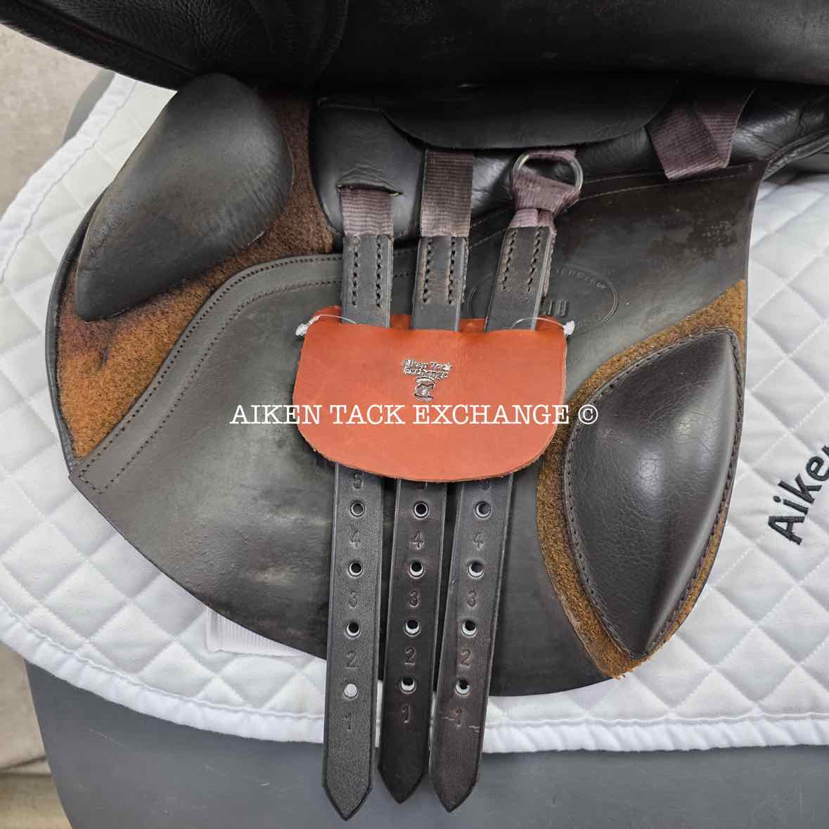 Kent & Masters Original Jump Saddle, 17.5" Seat, Adjustable Tree - Changeable Gullet, Wool Flocked Panels