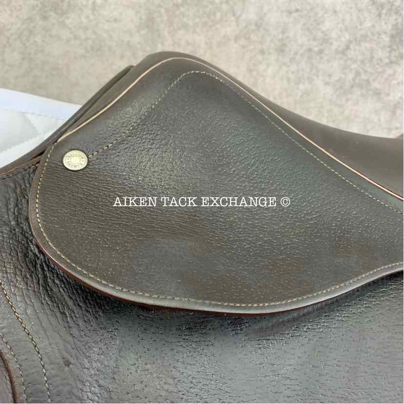 **SOLD** 2010 Arc De Triomphe Gazelle Close Contact Jump Saddle, 18" Seat, 3AV Flap - Forward, Medium Tree, Foam Panels