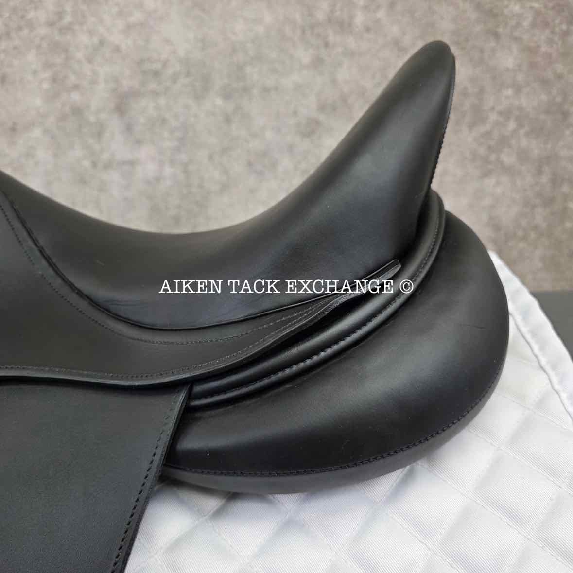 2014 Bruno Delgrange Syracuse Dressage Saddle, 17" Seat, 3S Flap, Medium Wide Tree, Foam Panels