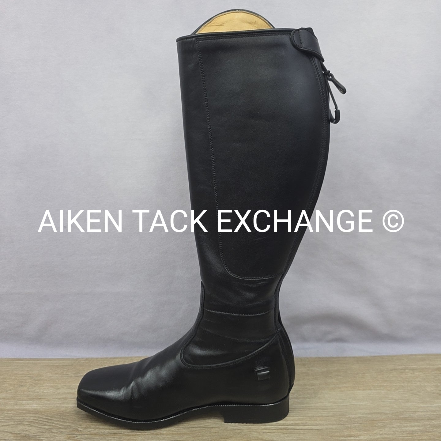 LM Dress Boots, Size 8 / 8.5 44 Height 39 Calf