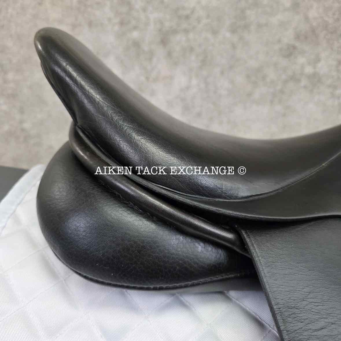 Anky Dressage Saddle, 17" Seat, Medium Wide Tree, Wool Flocked Panels