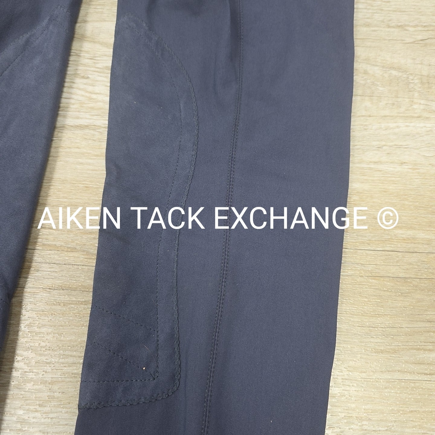 Tailored Sportsman Trophy Hunter Knee Patch Breeches, Size 26