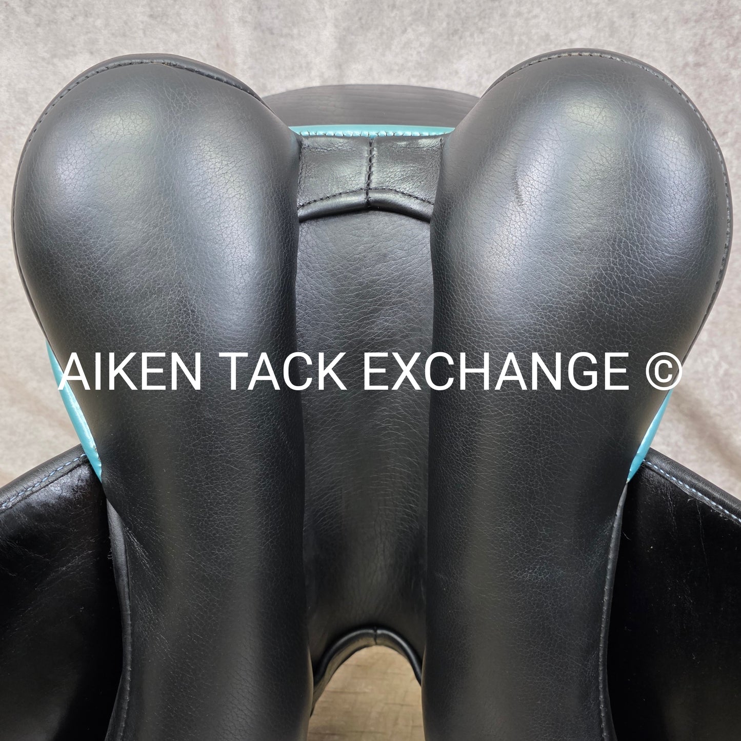 2019 Trilogy Allegiance Monoflap Dressage Saddle, 18" Seat, Medium Wide Tree, Wool Flocked Panels