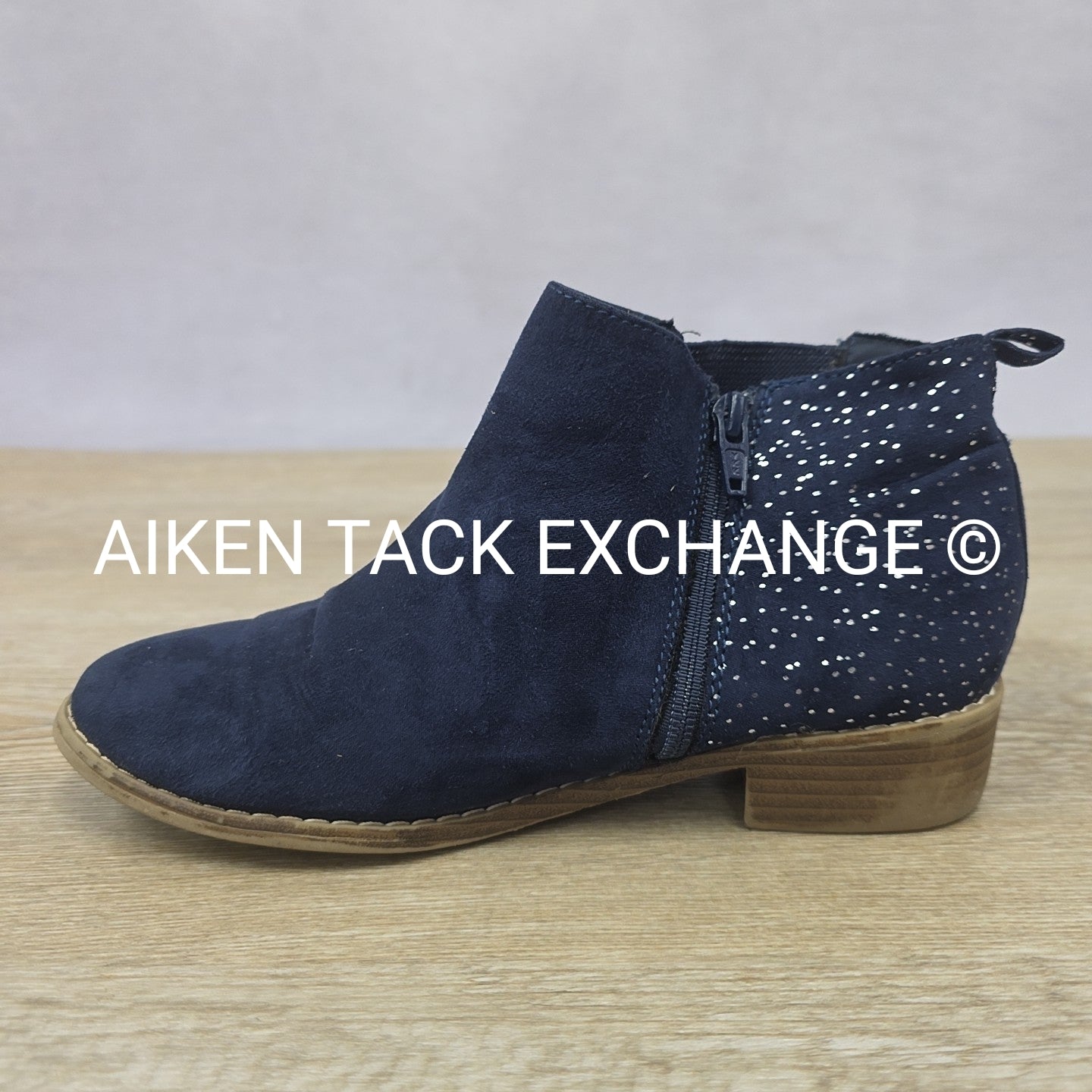 Old Navy Chelsey Boots, Kid's 3