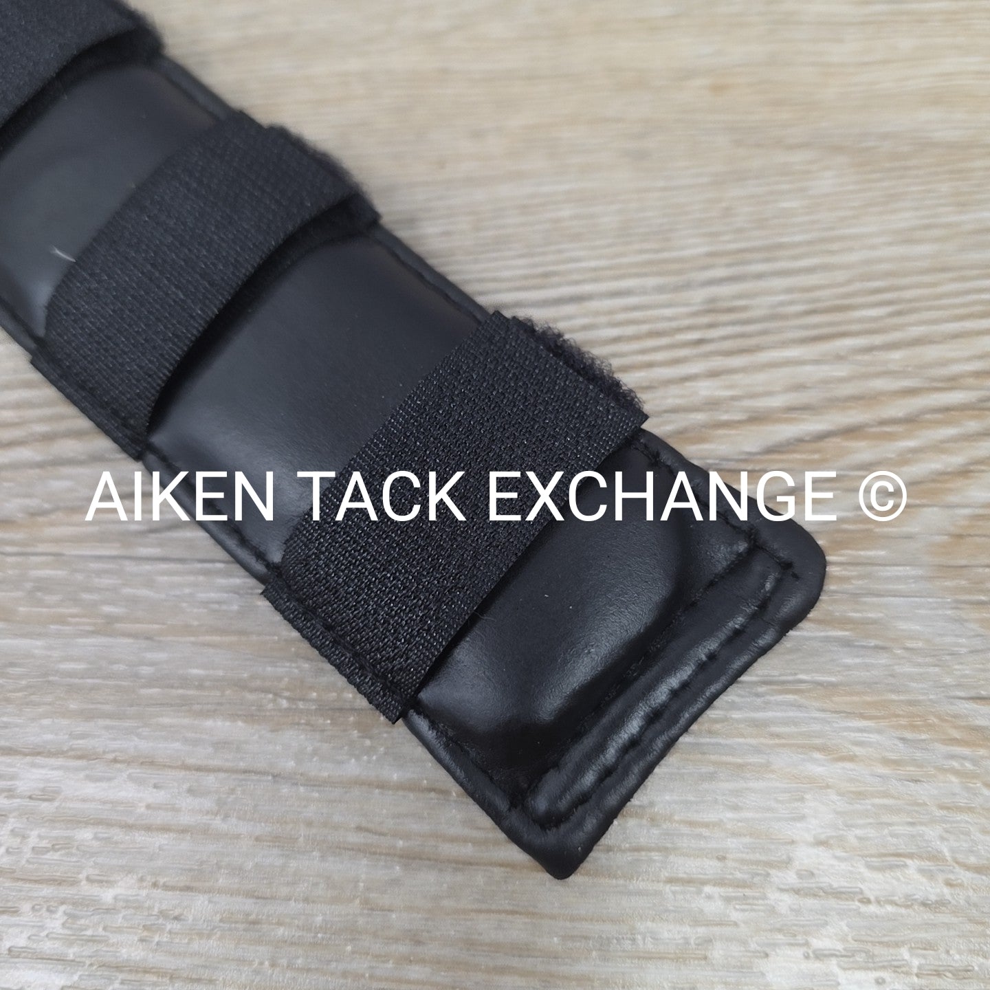 Ovation Alfa Gel Curb Chain Protector Pad