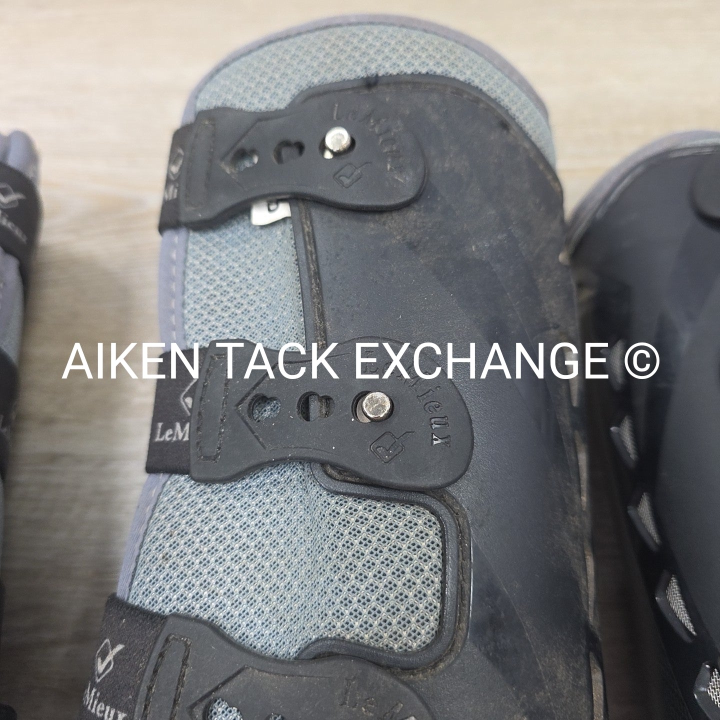 BARGAIN BUNDLE: LeMieux Open Front Tendon Boots, Medium Front & Large Hind