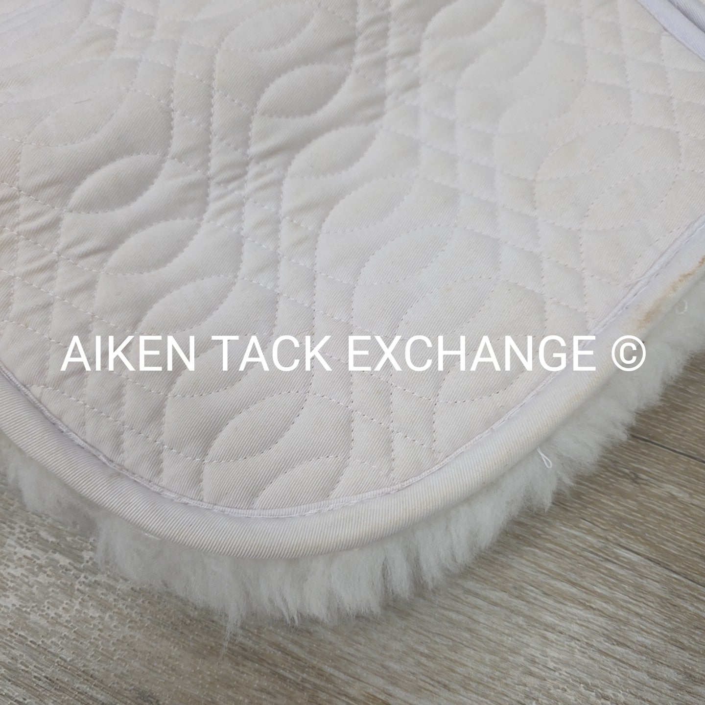 Ovation Europa Sheepskin Whither Relief Lift Back Half Pad, Size Medium (Does No