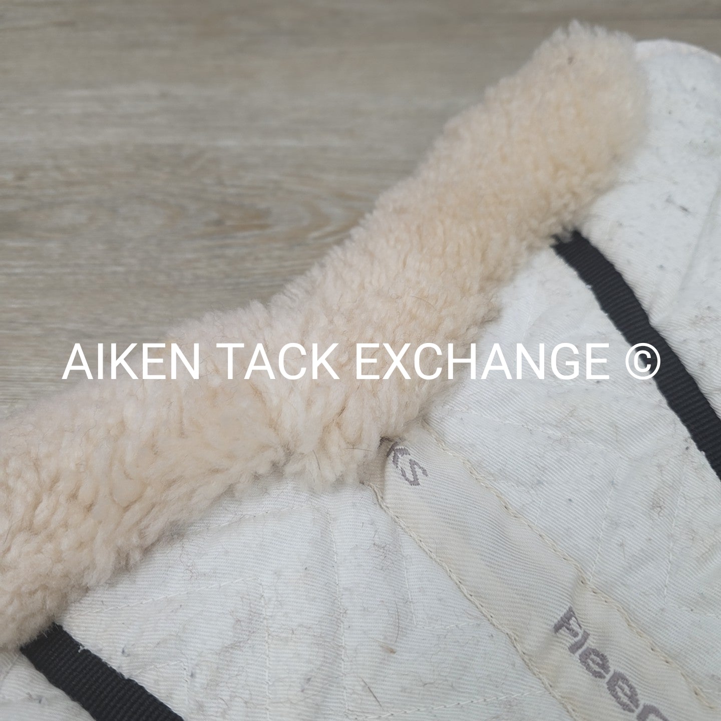 Fleeceworks FXK Rolled Edge Sheepskin Half Pad, Size Large