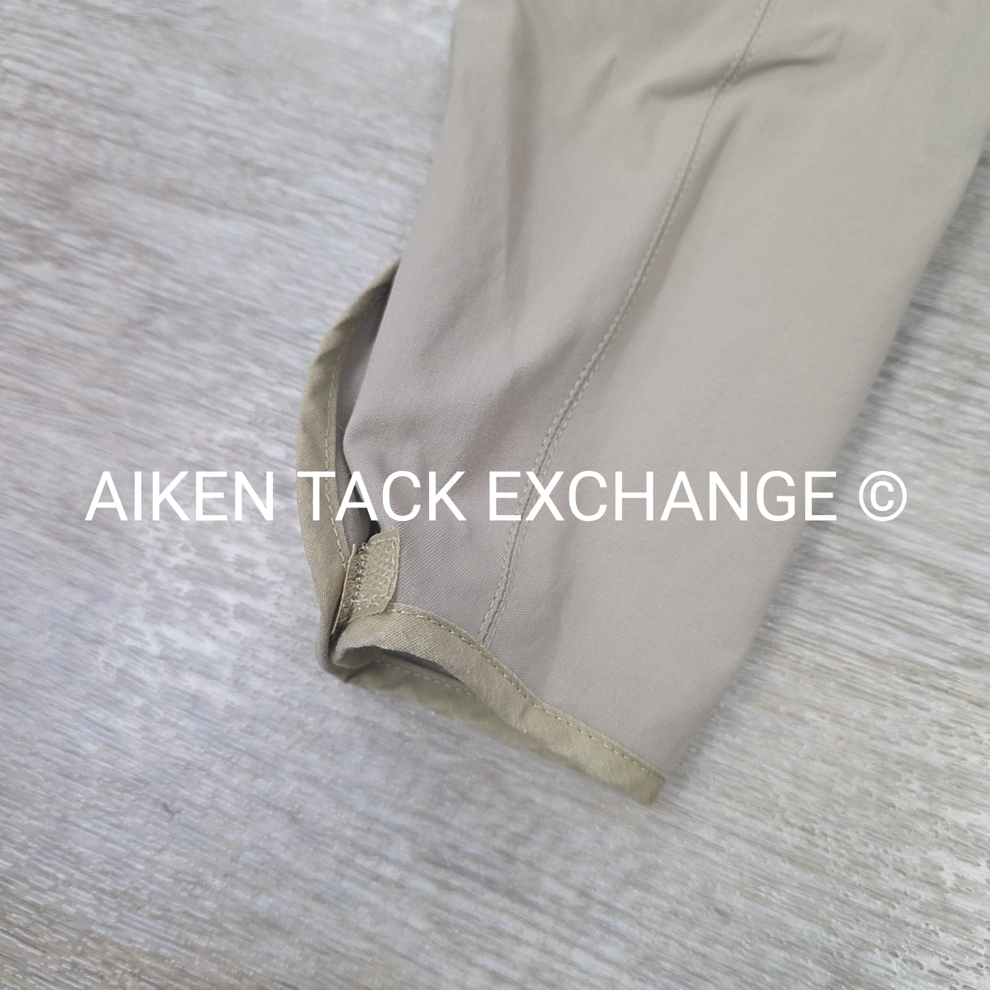 Tailored Sportsman Trophy Hunter Knee Patch Breeches, Size 28