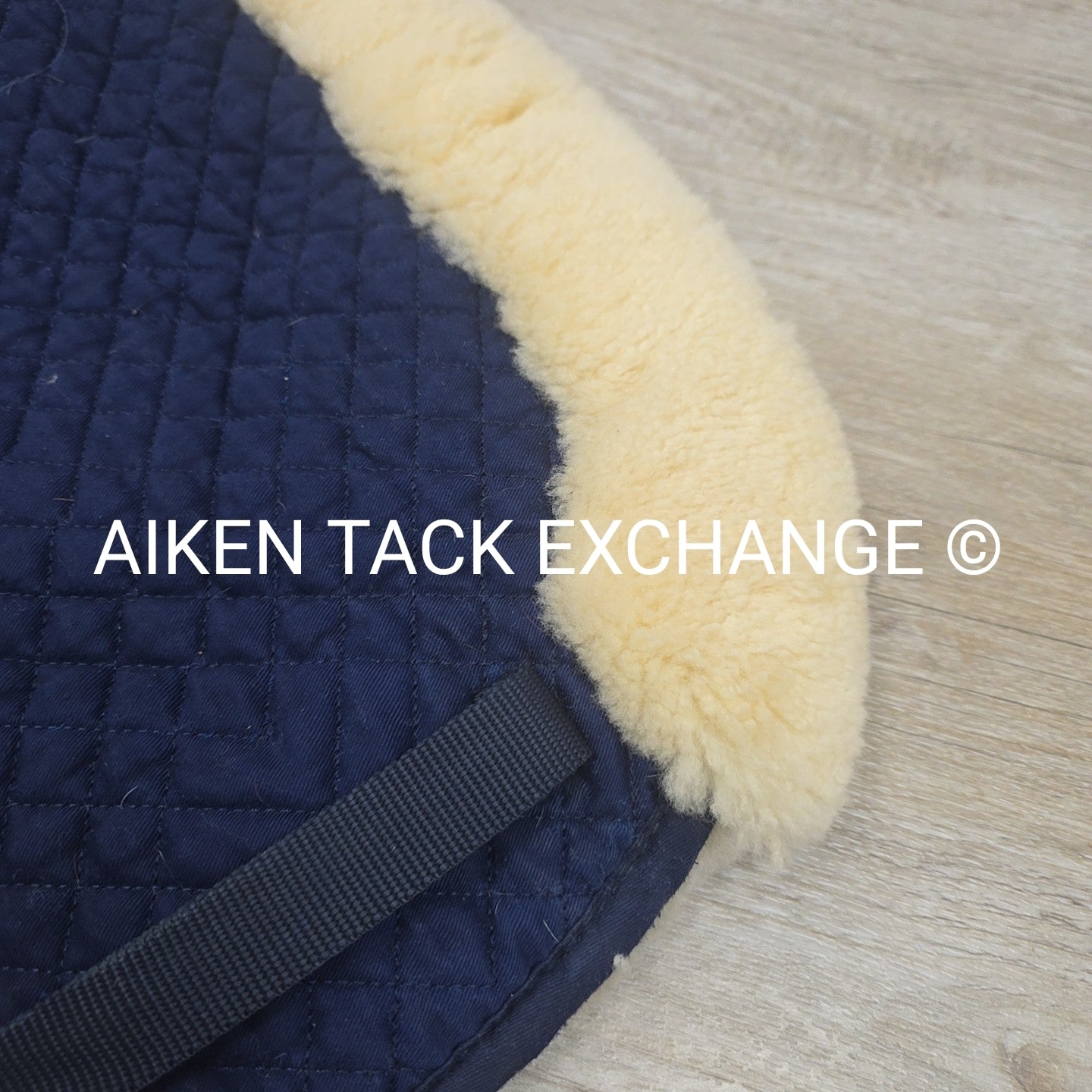 Engel Lammfell Contour Dressage Saddle Pad with Full Rolled Edges