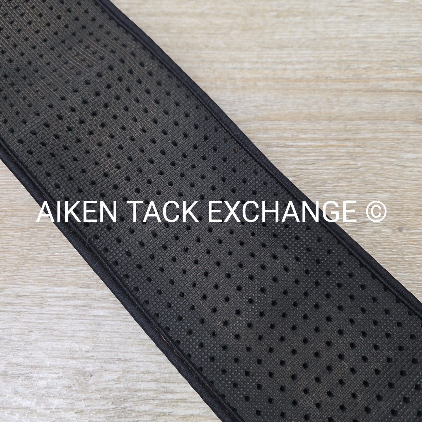 Professional's Choice SMx VenTech Girth, Black, 26"