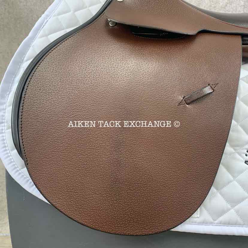 Ainsley Darby Close Contact Saddle, 17" Seat, Medium Tree, Foam Panels
