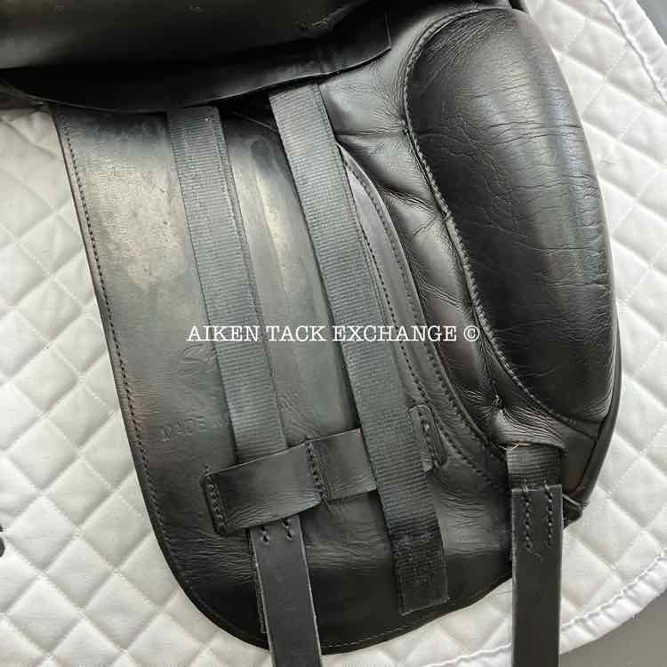 Albion Style Dressage Saddle, 18" Seat, Medium Tree, Wool Flocked Panels