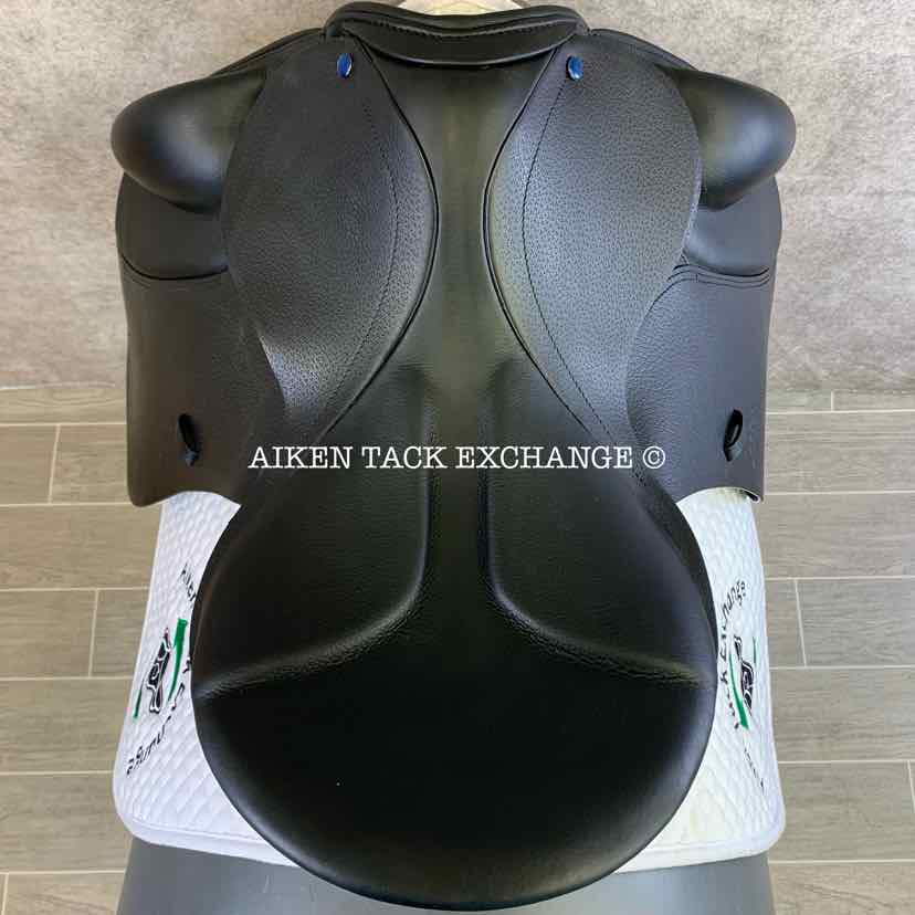 2023 Stubben Genesis C.L. Dressage Saddle, 18" Seat with Biomex, 28 cm Tree - M/MN, Wool Flocked Panels