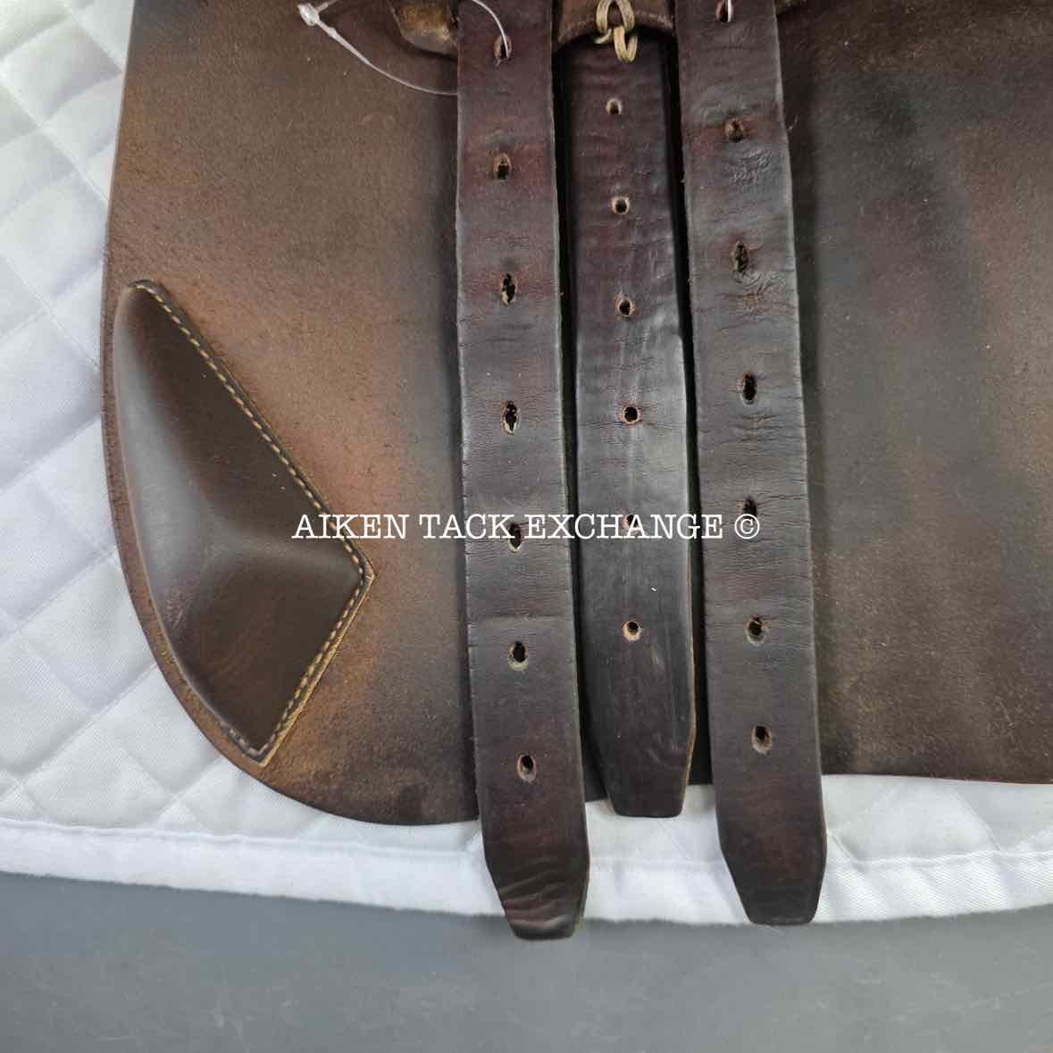 2013 Antares Classique Close Contact Jump Saddle, 19" Seat, 5A Flap, Medium Tree, Foam Panels