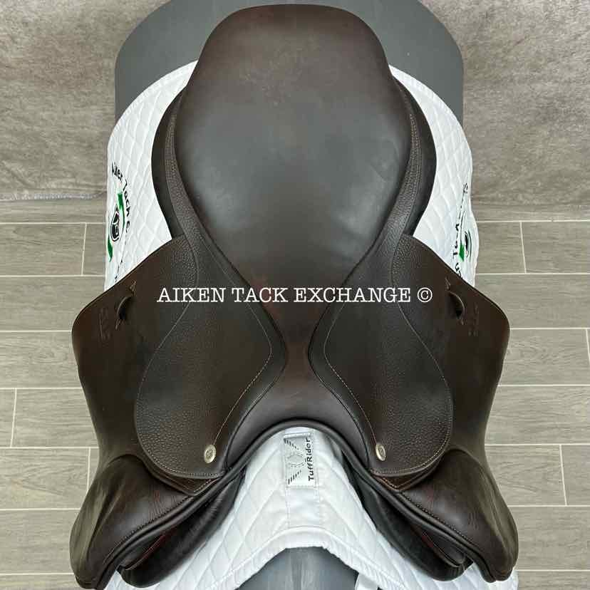 2018 CWD SE03 Close Contact Jump Saddle, 17.5" Seat, 3L Flap, Medium Wide Tree, Foam Panels