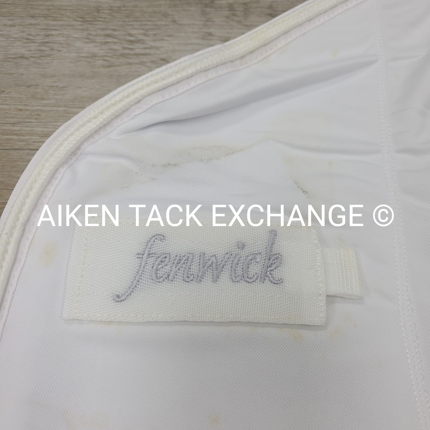 Fenwick Equestrian Therapeutic Jade Cooler, White (has marks), 82"