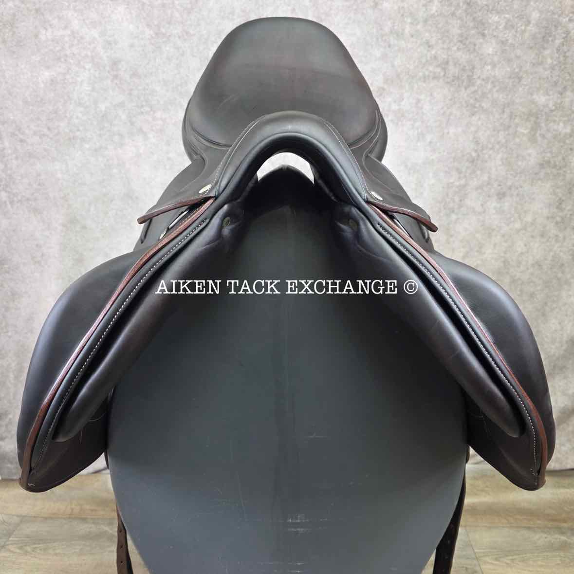 2012 Devoucoux Chiberta Monoflap Jump Saddle, 18" Seat, Medium Wide Tree, 3AR Flap, Foam Panels, Full Buffalo Leather