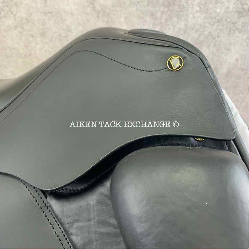 **SOLD** 2023 Zaldi New Generation London Dressage Saddle, 17.5" Seat, Adjustable Tree - Changeable Gullet, Wool Flocked Panels