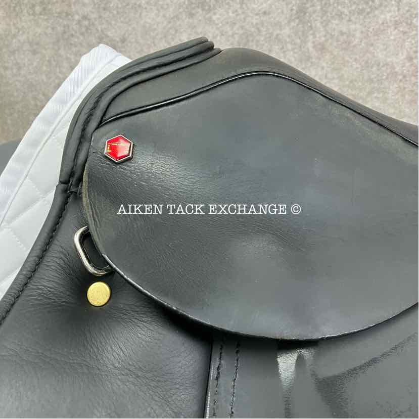 **SOLD** Albion Style Dressage Saddle, 18" Seat, Medium Tree, Wool Flocked Panels