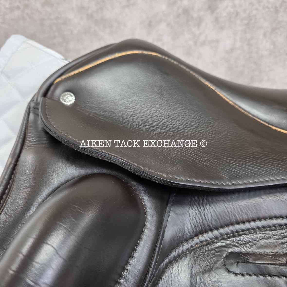 2019 Custom Saddlery Wolfgang Omni Monoflap Dressage Saddle, 17" Seat, Adjustable Tree, Wool Flocked Panels