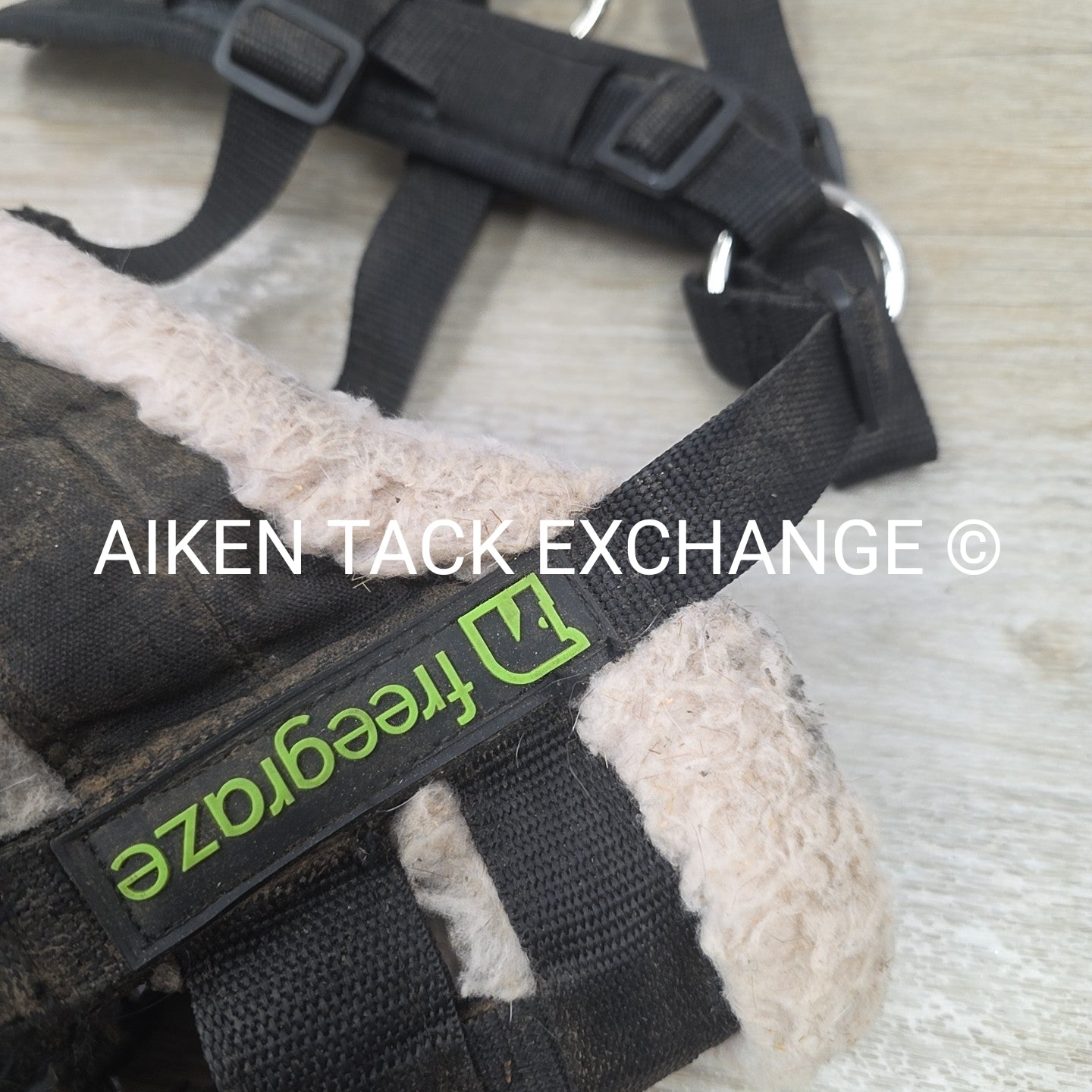 BARGAIN BUNDLE: Shires FreeGraze & Tough 1 Grazing Muzzle, Size Full