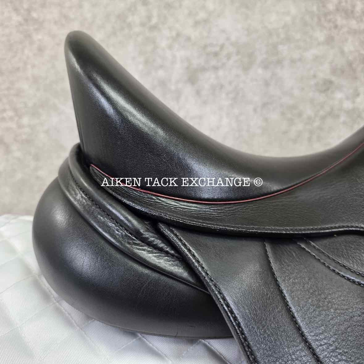 2006 DK Freedom Monoflap Dressage Saddle, 16.5" Seat, Extra Wide Tree, Wool Flocked Panels