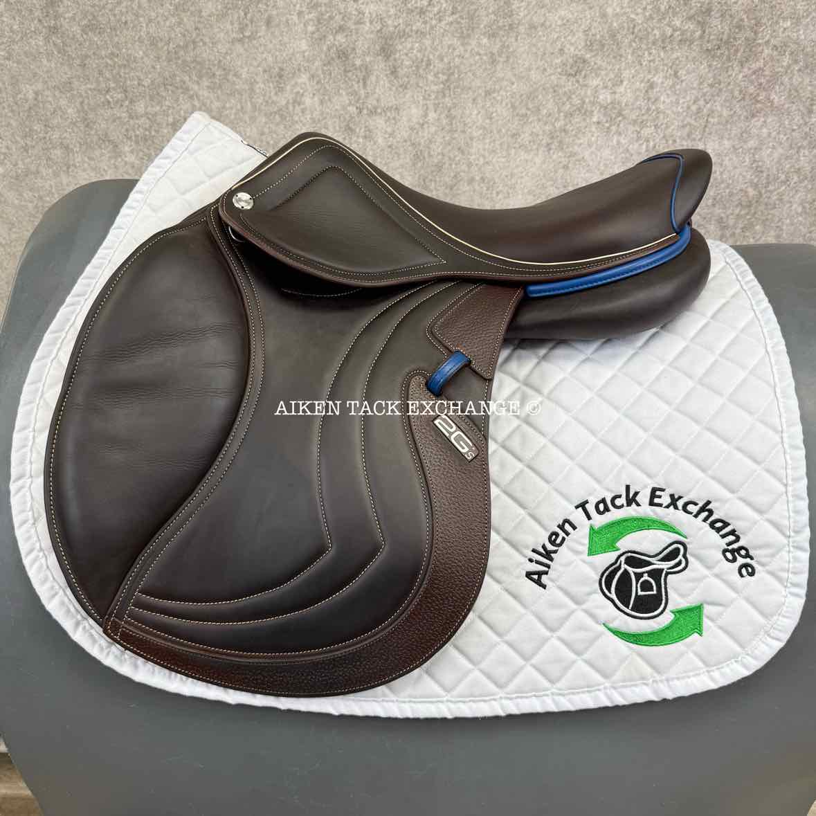 2019 CWD SE32 2GS Mademoiselle Close Contact Jump Saddle, 17" Seat - S1, 3L Flap, Dynamick Flex Tree - Medium, Full Buffalo Leather