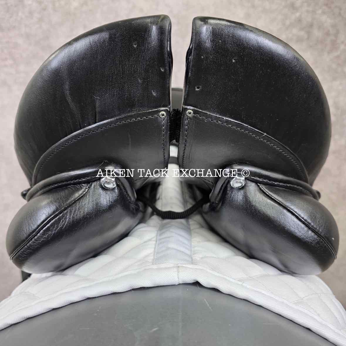 2014 Stubben Aramis Dressage Saddle with Equi-Soft, 18" Seat, 28cm Tree - Medium, Wool Flocked Panels