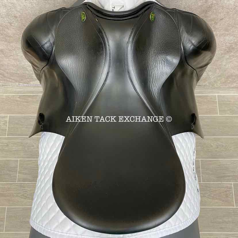**SOLD** 2000 Prestige Dressage 2000 Saddle, 17.5" Seat, 34 Tree - Medium Wide, Wool Flocked Panels