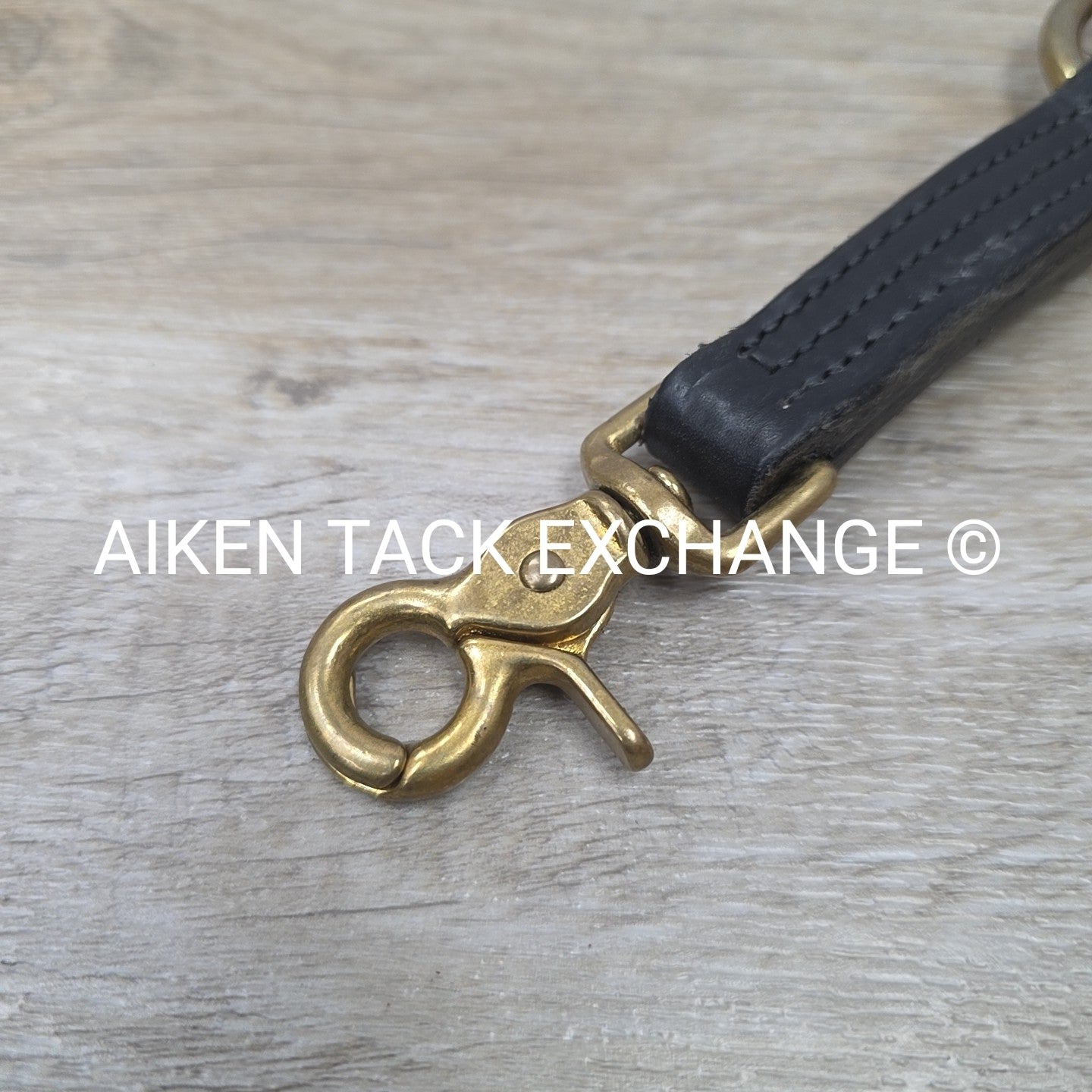 Leather Lead Connector