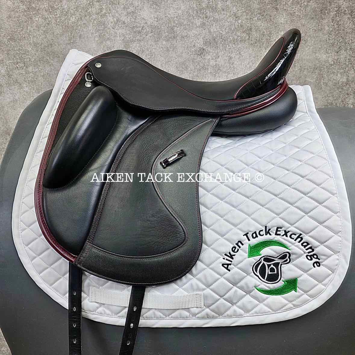 2022 Custom Saddlery Wolfgang Solo MKII Monoflap Dressage Saddle, 17.5" Seat - Short Flap, Adjustable Tree, Wool Flocked Panels