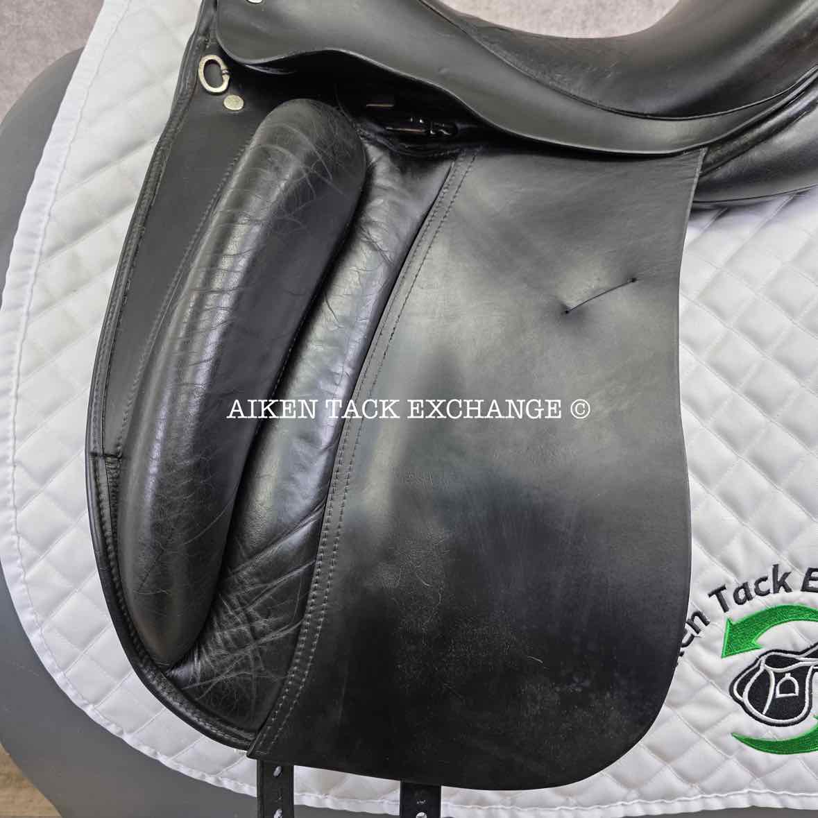2009 Custom Saddlery Signature Wolfgang Solo Dressage Saddle, 17" Seat, Adjustable Tree, Wool Flocked Panels