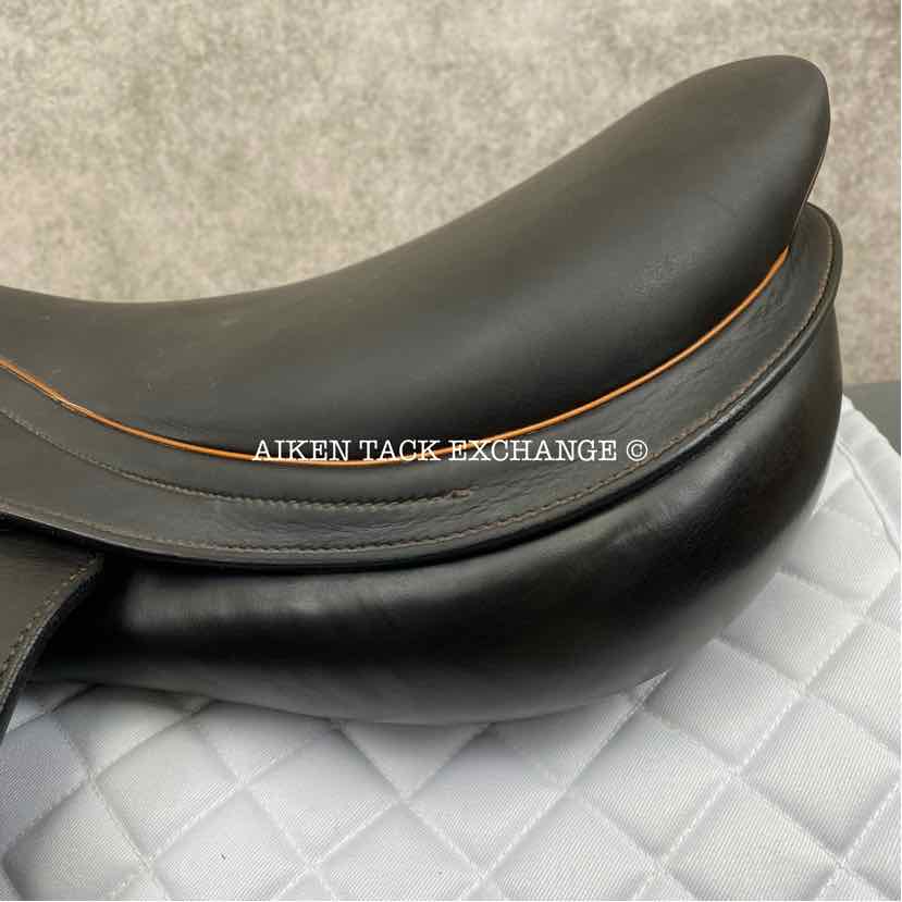 2007 Equipe Expression Close Contact Jump Saddle, 17" Seat, Extra Wide Tree, Foam Panels