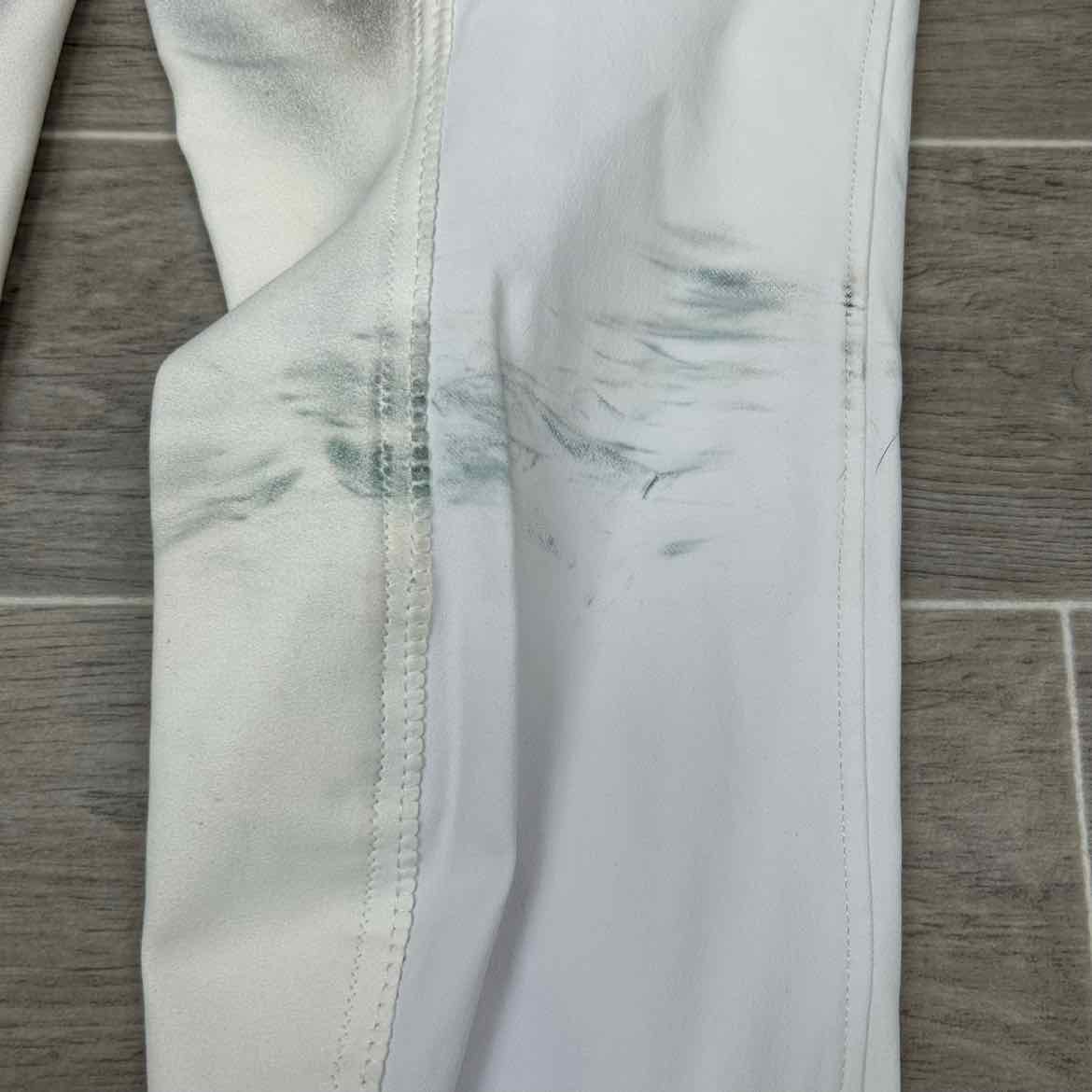 Cavallino Marino Full Seat Breeches, Size 34 (has blemishes)