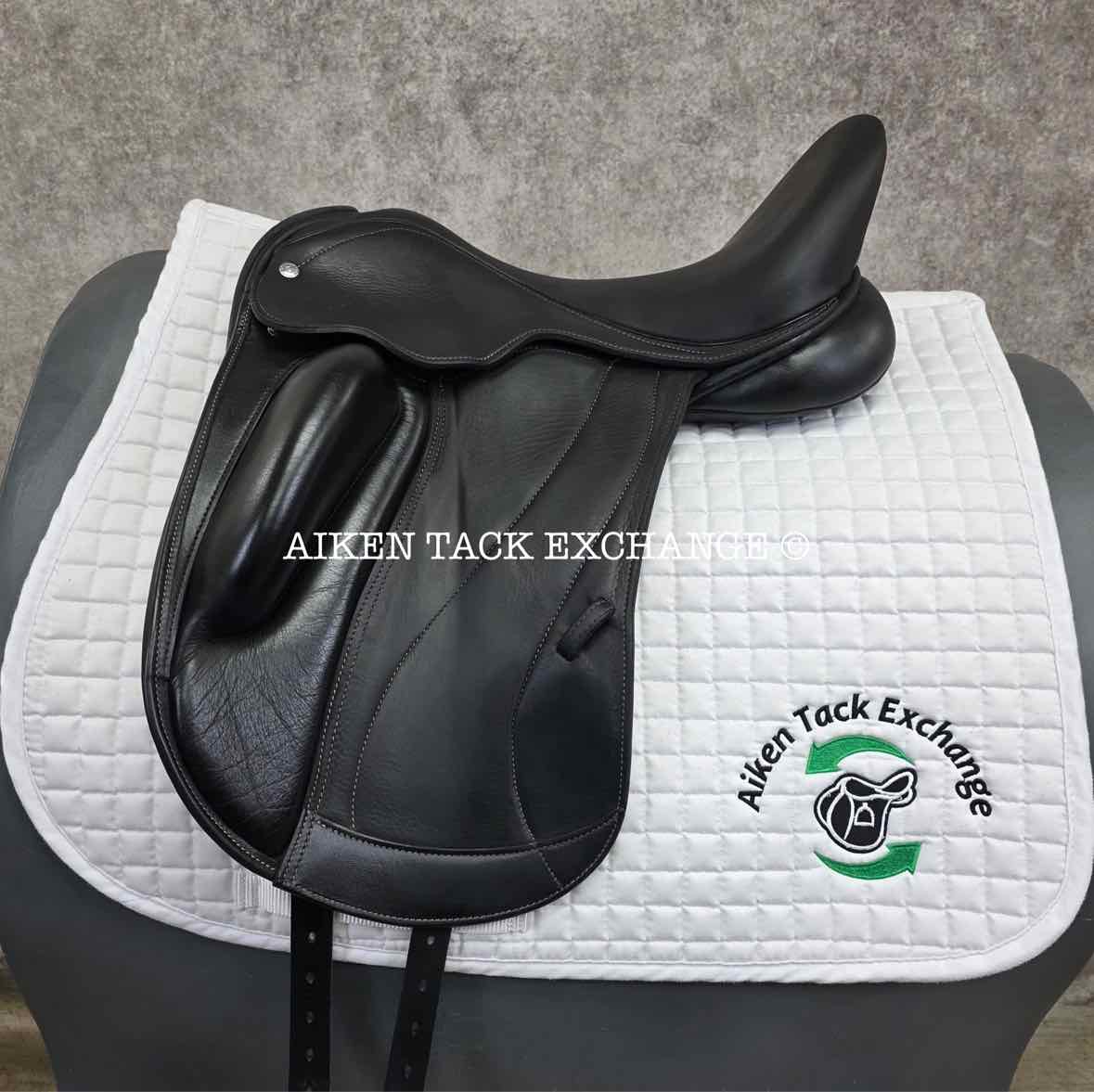 2017 Custom Saddlery Wolfgang Constanze Monoflap Dressage Saddle, 17.5" Seat, Adjustable Tree, Wool Flocked Panels