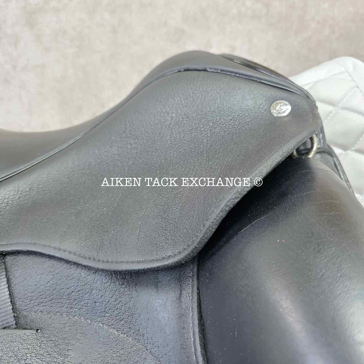 2017 Custom Saddlery Icon Flight Monoflap Dressage Saddle, 17.5" Seat, Adjustable Tree, Wool Flocked Hybrid Panels