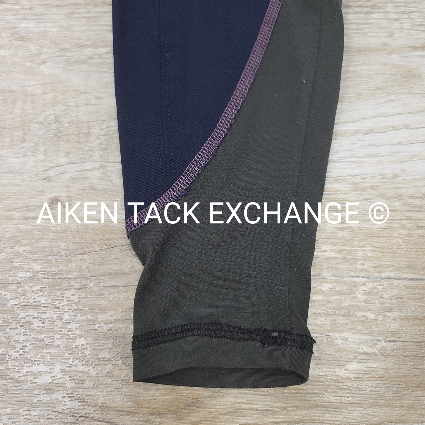 Struck Silicone Grip Knee Patch, Size 24