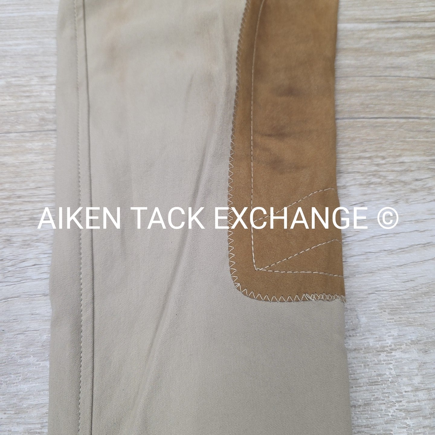 Tailored Sportsman Trophy Hunter Knee Patch Breeches, Size 28 L