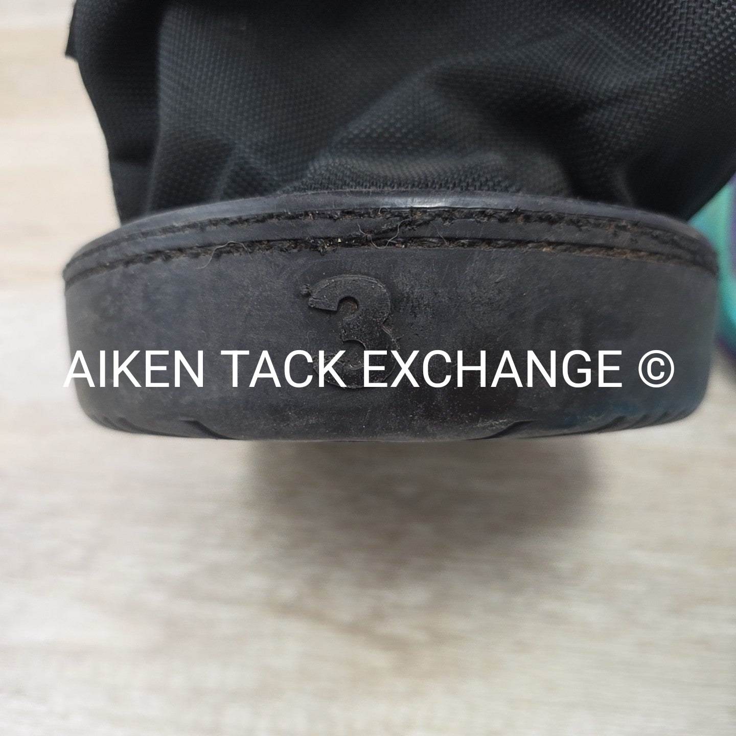 Soft-Ride Hoof Boot with 2 Inserts, Size 3 N
