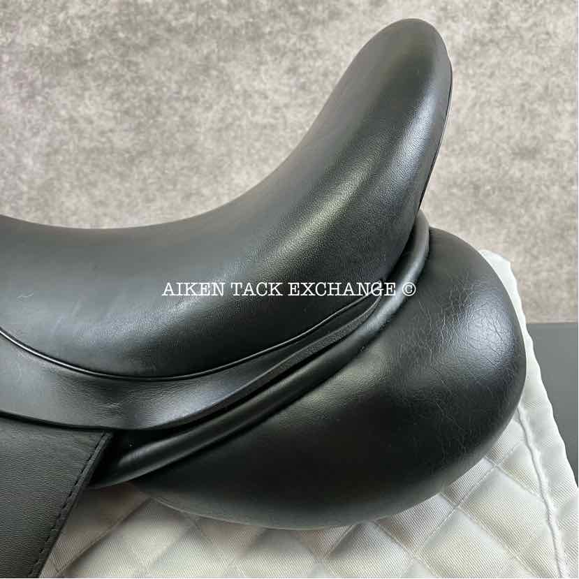**SOLD** 2014 Custom Saddlery Signature Steffen's Advantage Monoflap Dressage Saddle, 17.5" Seat, Adjustable Tree, Wool Flocked Panels