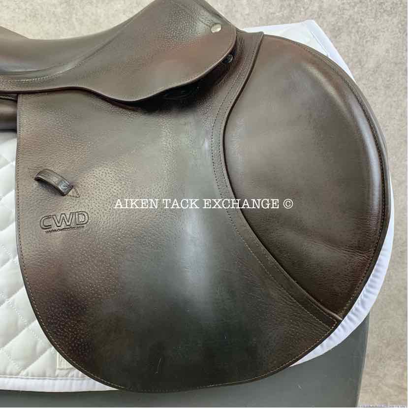 **SOLD** 2011 CWD SE02 Close Contact Jump Saddle, 17.5" Seat, 3C Flap, Medium Tree, Foam Panels
