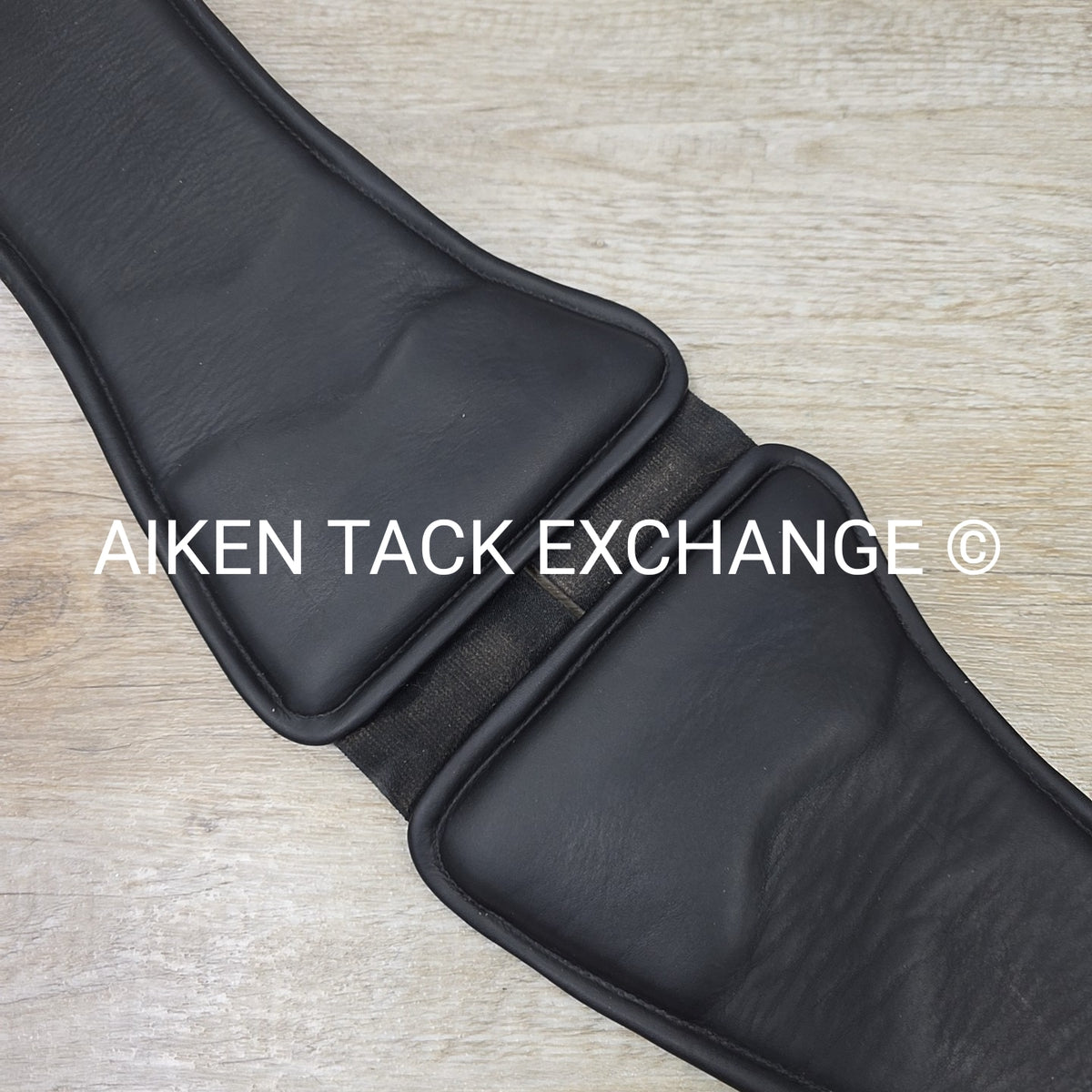 Devoucoux Makila Ergonomic Girth, Black, 28"