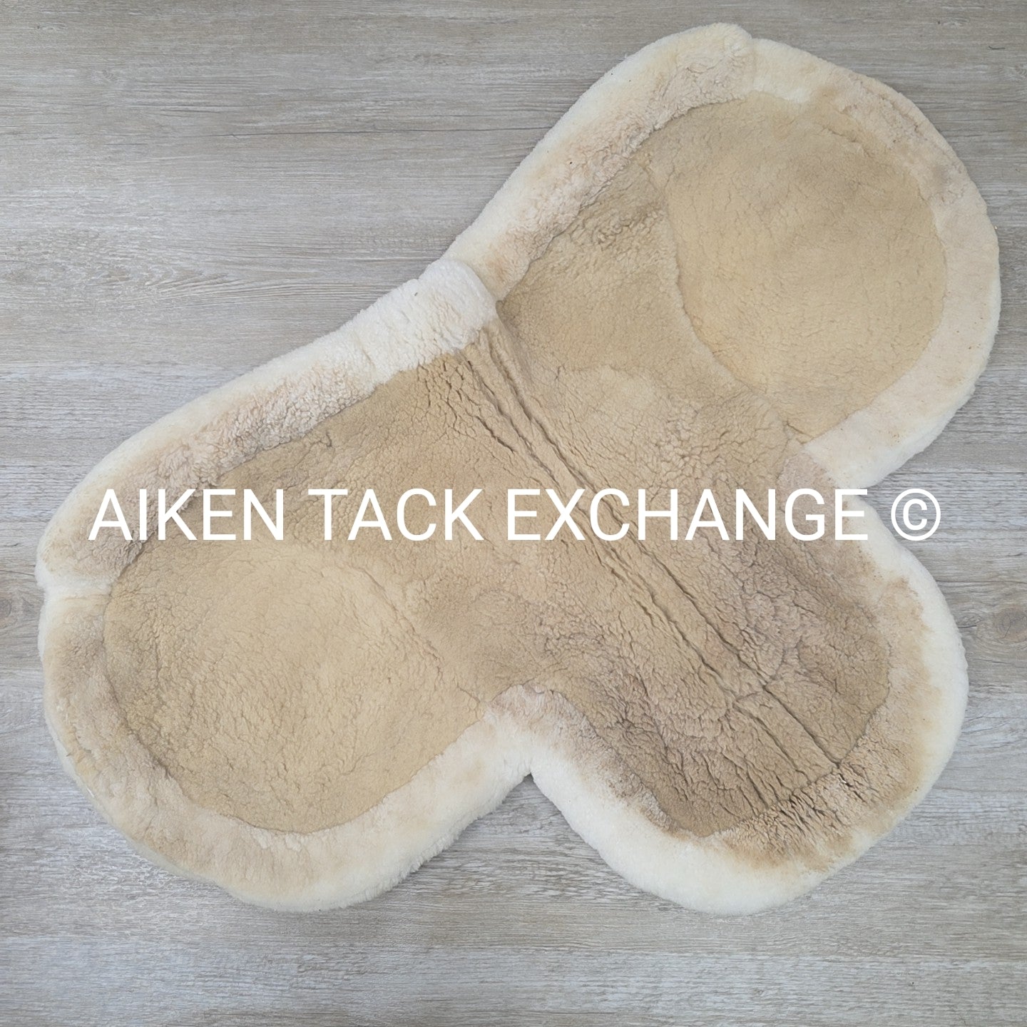 Fleeceworks Classic Dressage Pad with Full Sheepskin Trim, Large