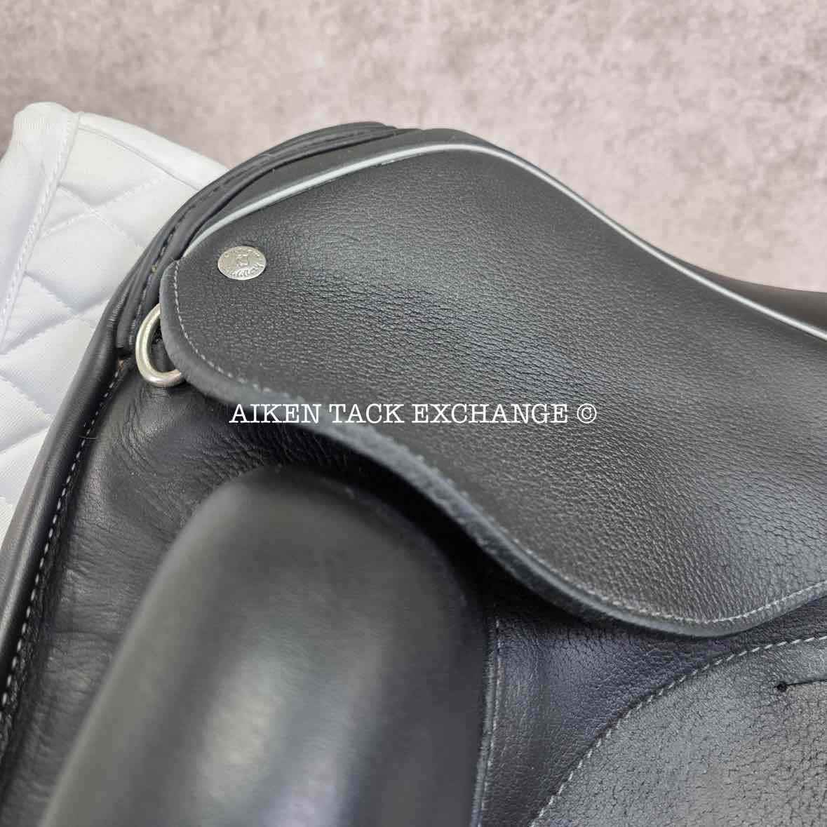 2013 Custom Saddlery Icon Coda Dressage Saddle, 17.5" Seat, Adjustable Tree, Wool Flocked Panels