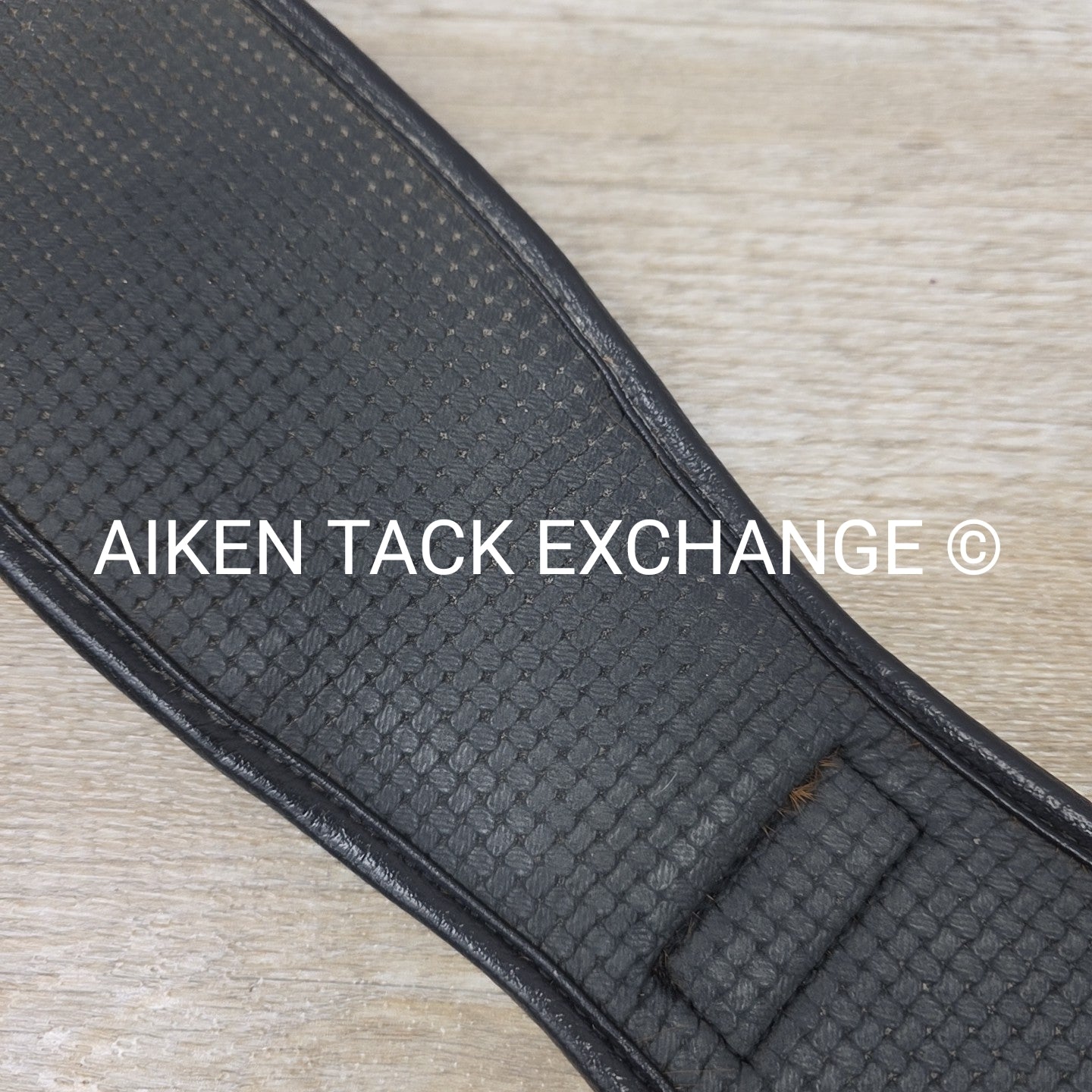 Ovation Airform Chafeless Dressage Girth, Black, 26"