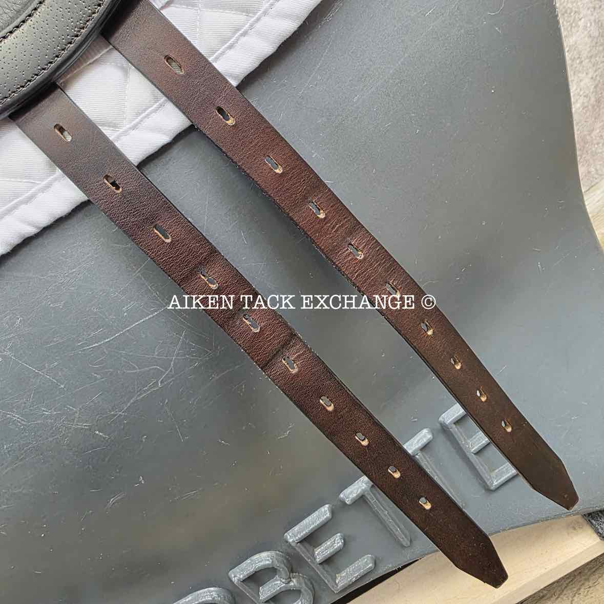 2023 Amerigo Vega Salto Monoflap Jump Saddle, 17" Seat, Medium Tree, Wool Flocked Panels