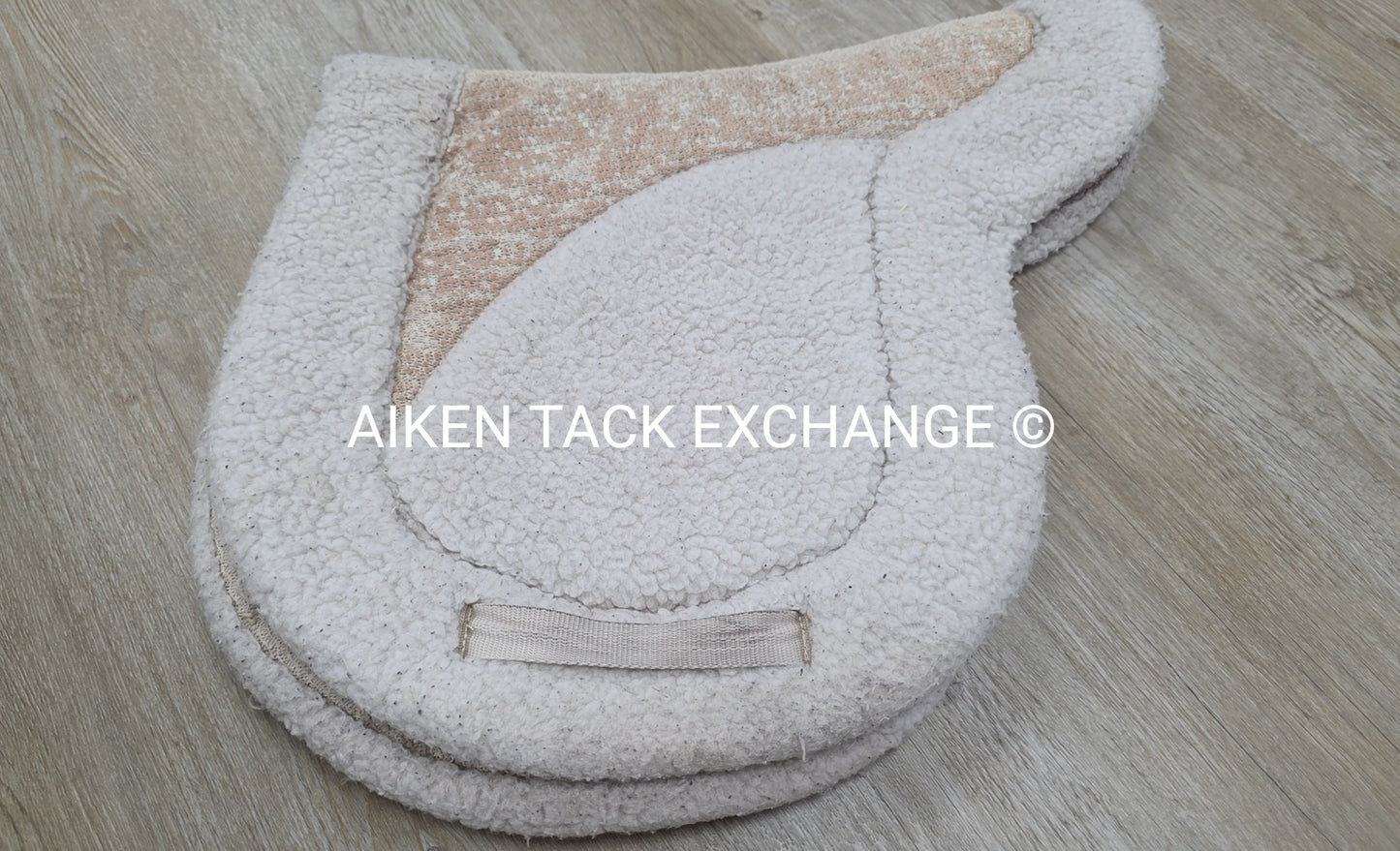 Success Equestrian Deluxe Hunter Pad, Size Medium / 16" - 16.5"