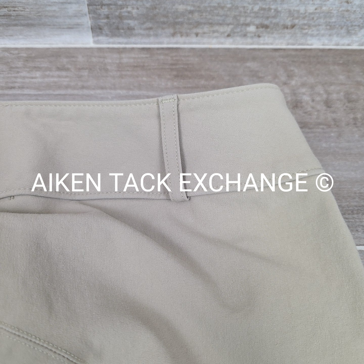 Tailored Sportsman Trophy Hunter Knee Patch Breeches, Size 30 R