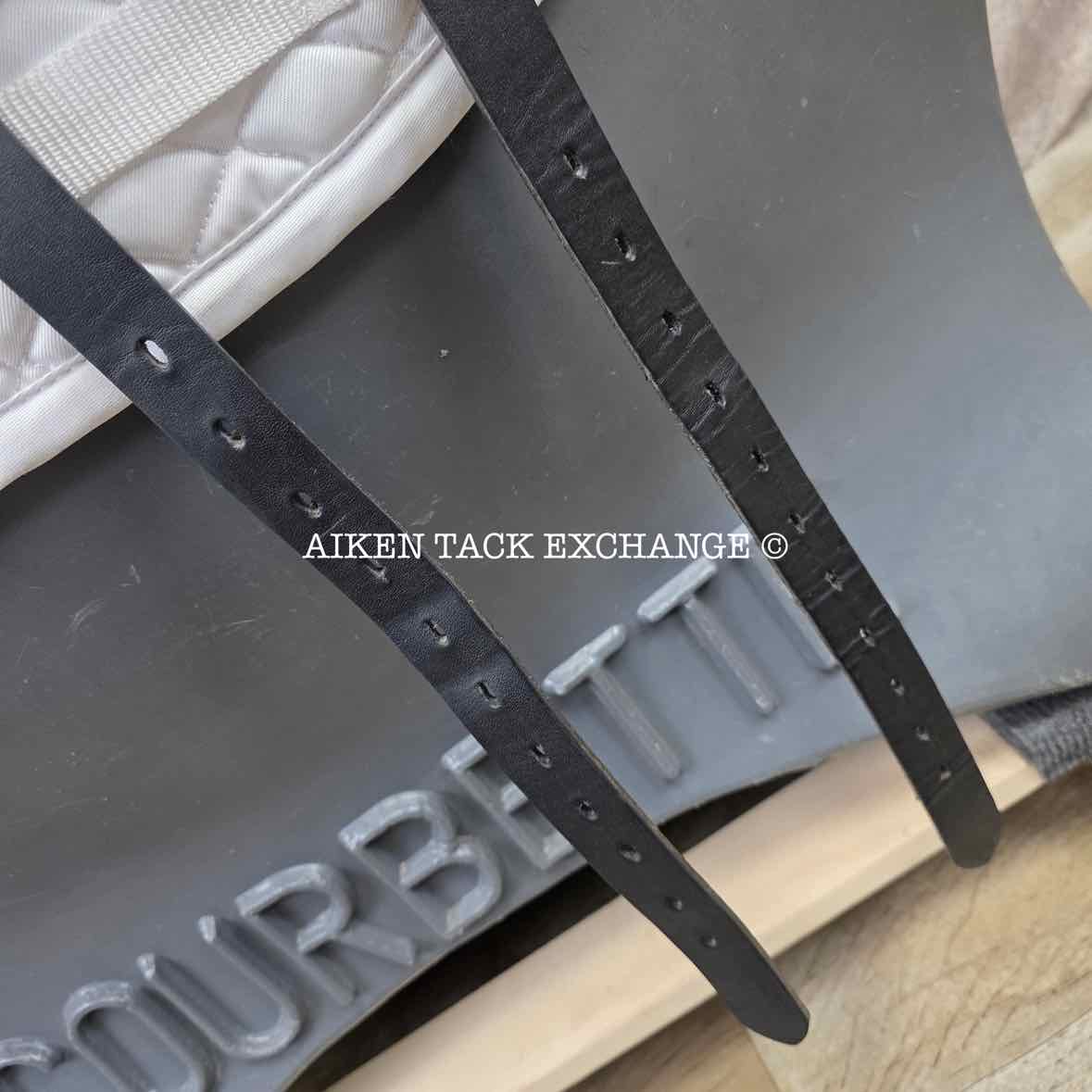 2016 Custom Saddlery Everest R Monoflap Dressage Saddle, 17.5" Seat, Adjustable